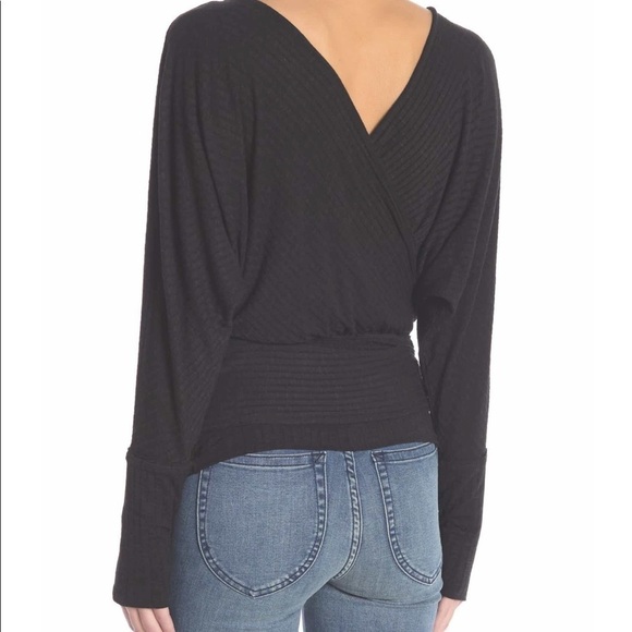 We The Free People East Coast Wrap Top small - Picture 2 of 7